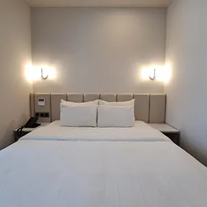 2* Hotel Ocean The Point